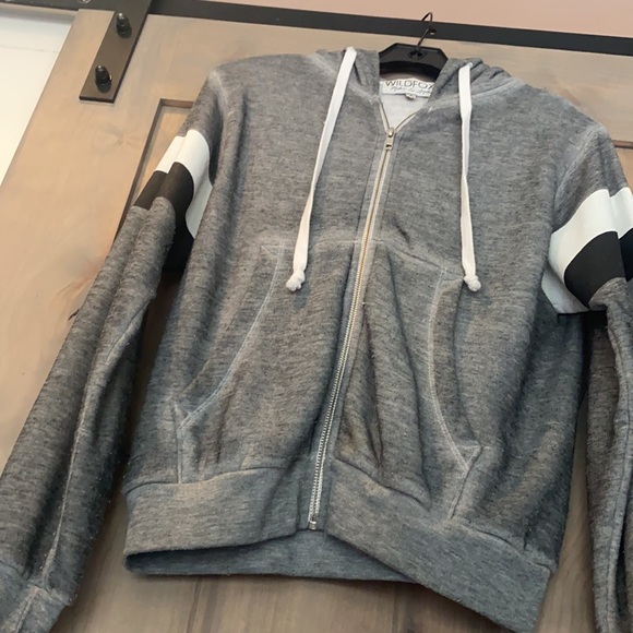 WILDFOX zip upHOODIE small - Picture 4 of 13